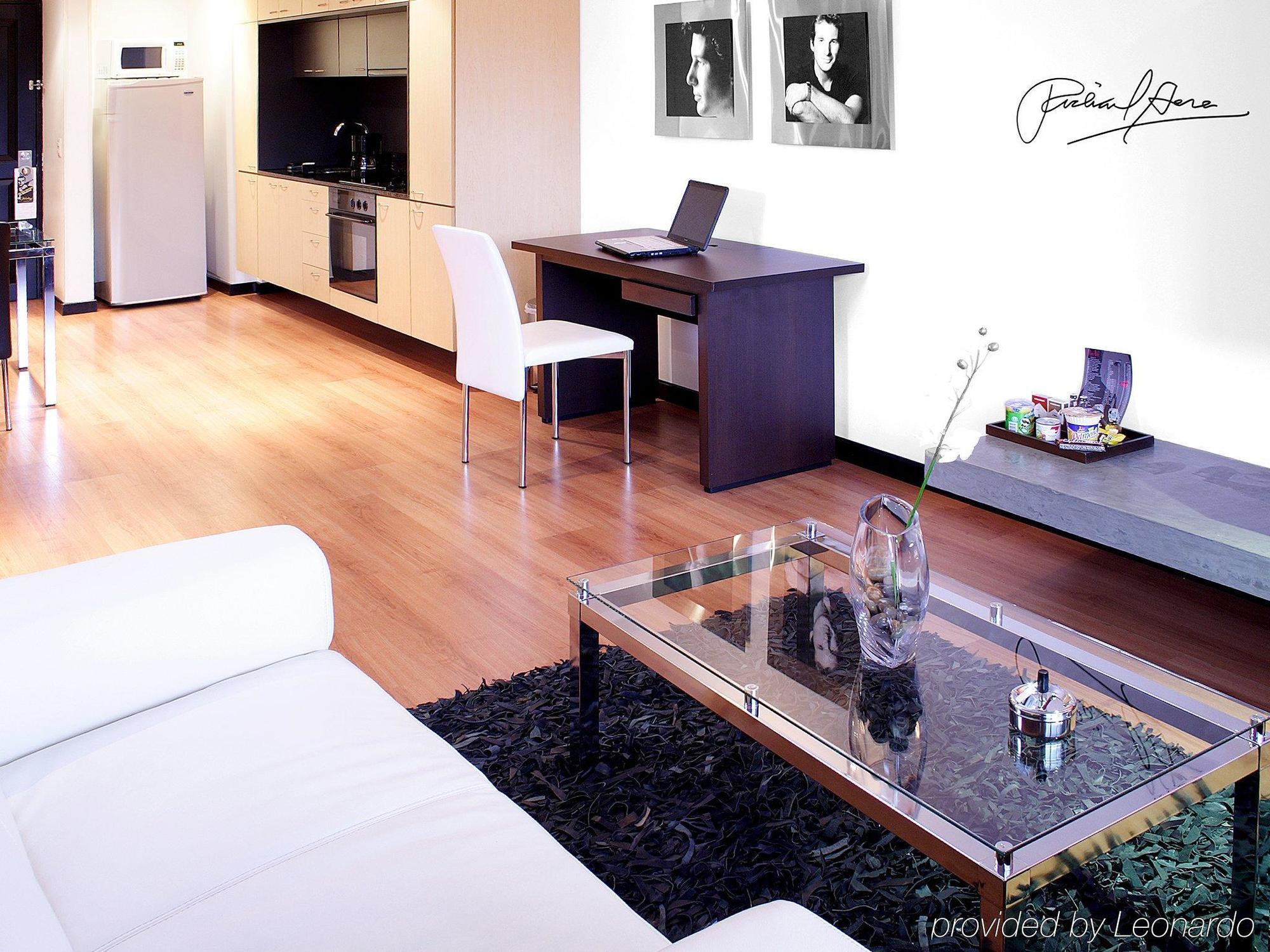 Hotel Celebrities Suites Bogotá Oda fotoğraf