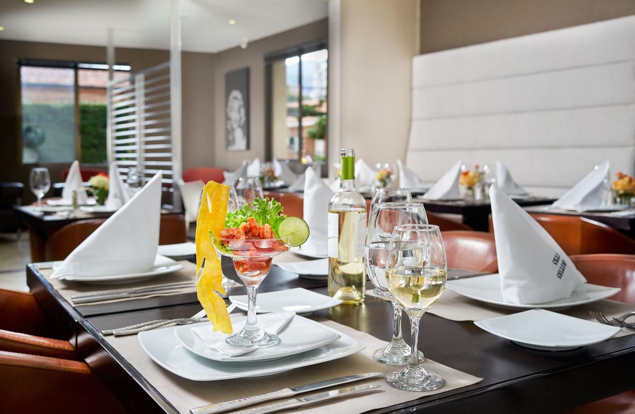 Hotel Celebrities Suites Bogotá Dış mekan fotoğraf